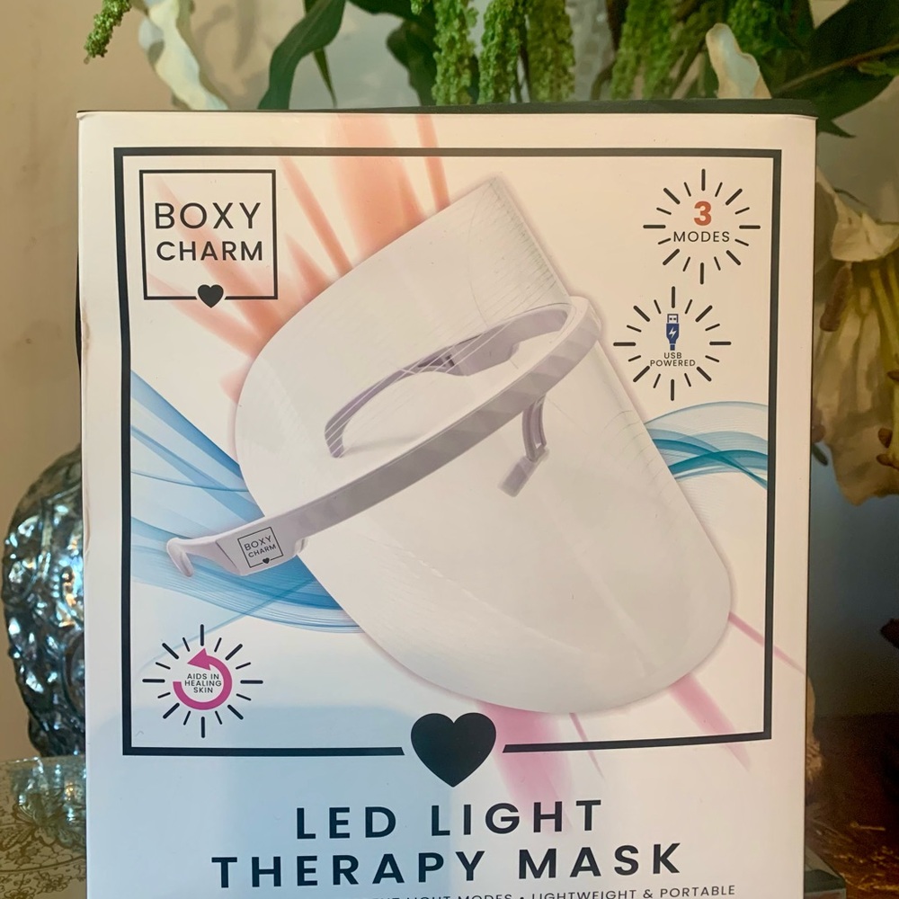 BoxyCharm LED Light Therapy Mask